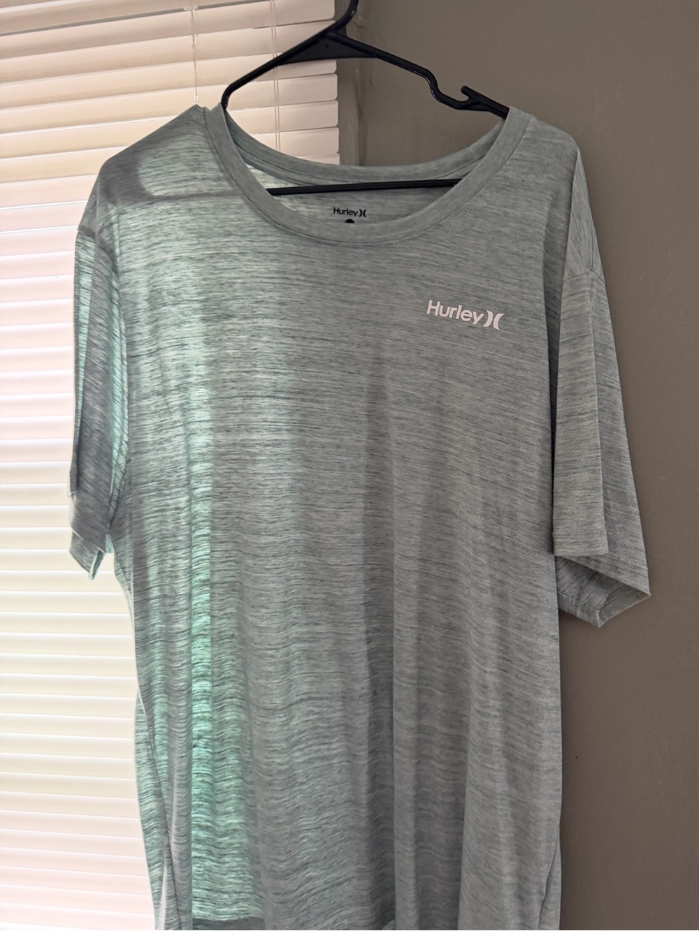Hurley Light Heather Gray Crew Neck Short Sleeve Tee